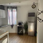 Spacieux Climatise Apartment *